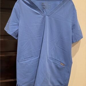 Figs Casma Three-Pocket Scrub Top